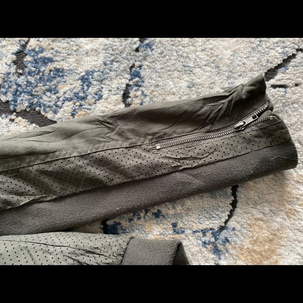 Bomber jacket - Picture 9 of 12